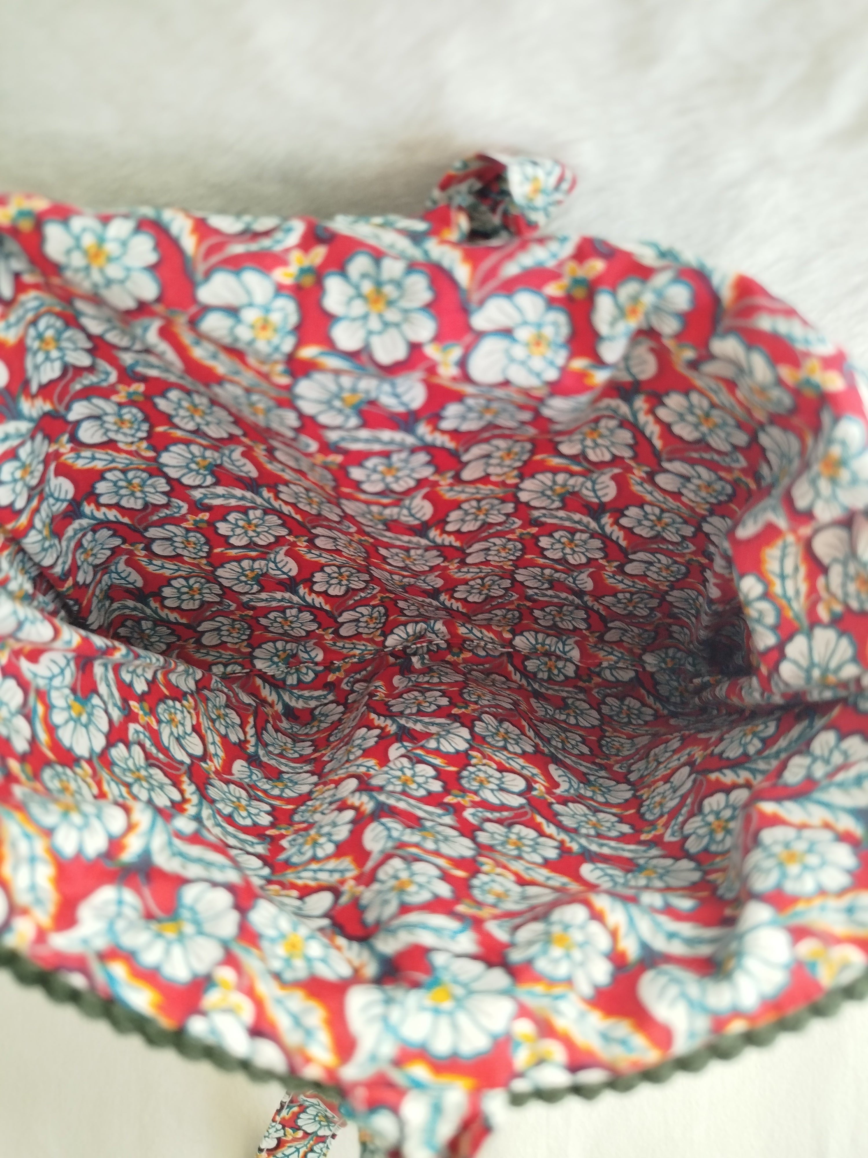 Pochette à livre artisanal cousu main tissu velours vert kaki