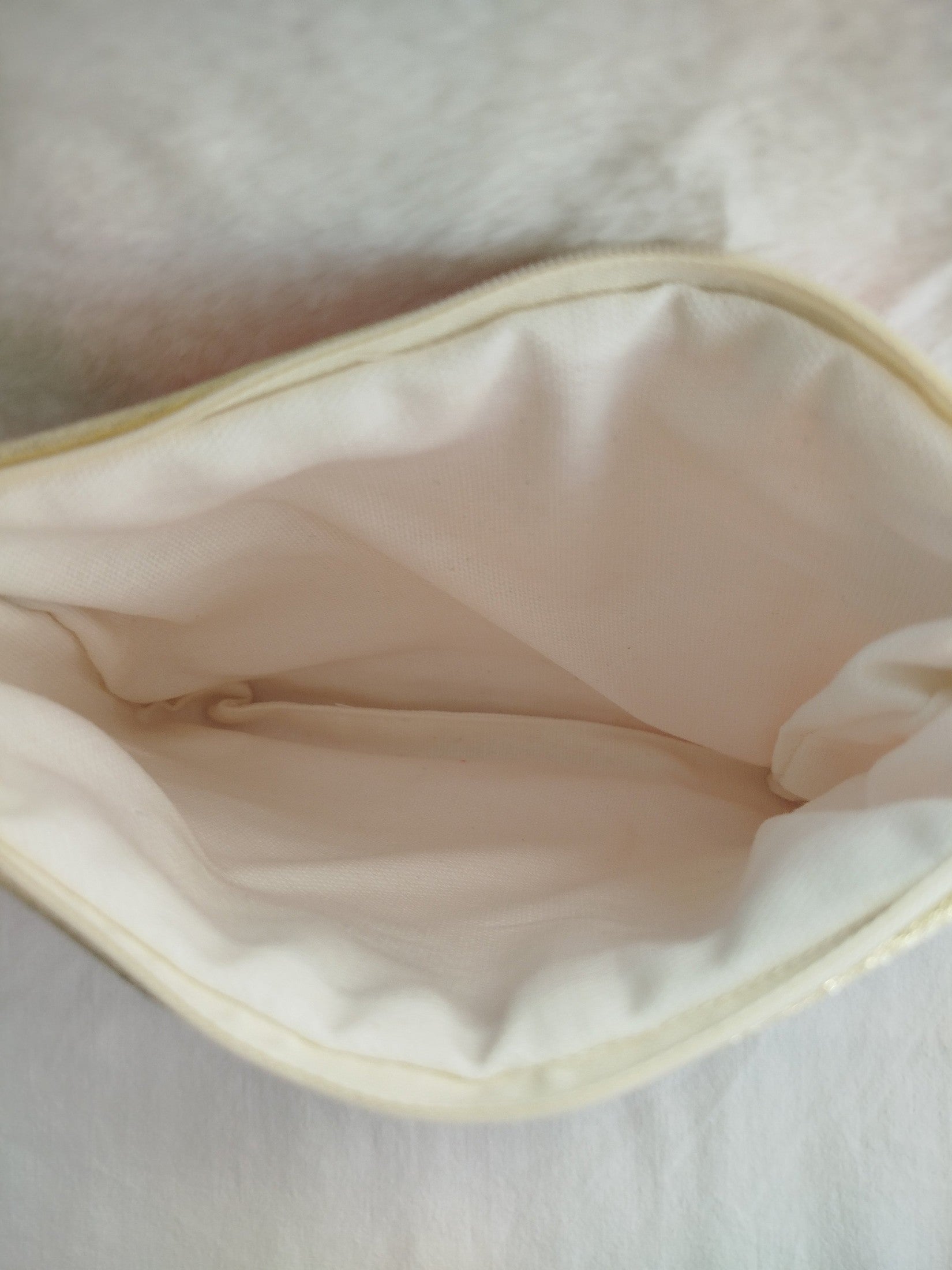 Pochette zippée artisanal cousu main tissu rose 