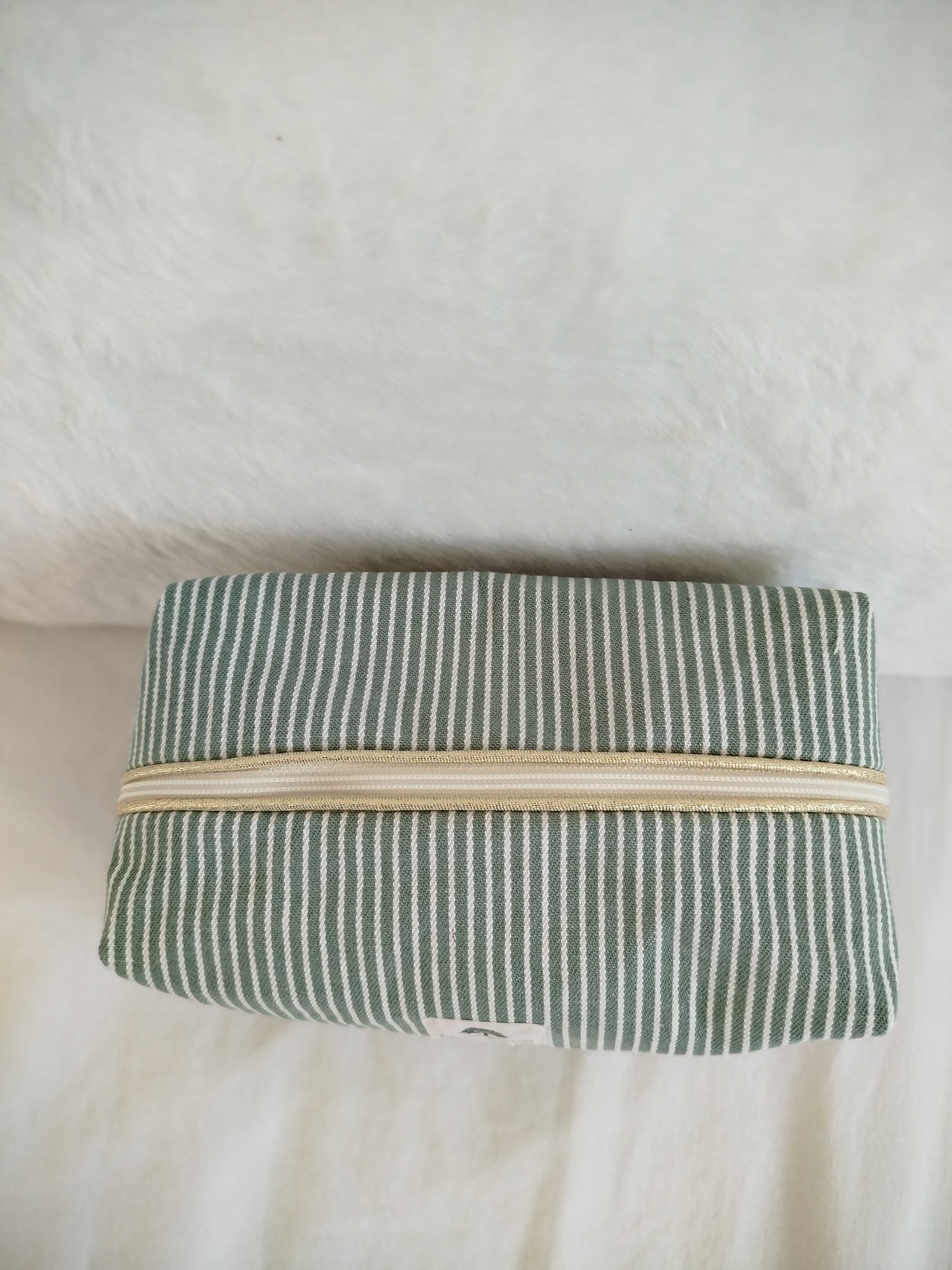 Trousse de toilette artisanal cousu main tissu rayure vert sauge