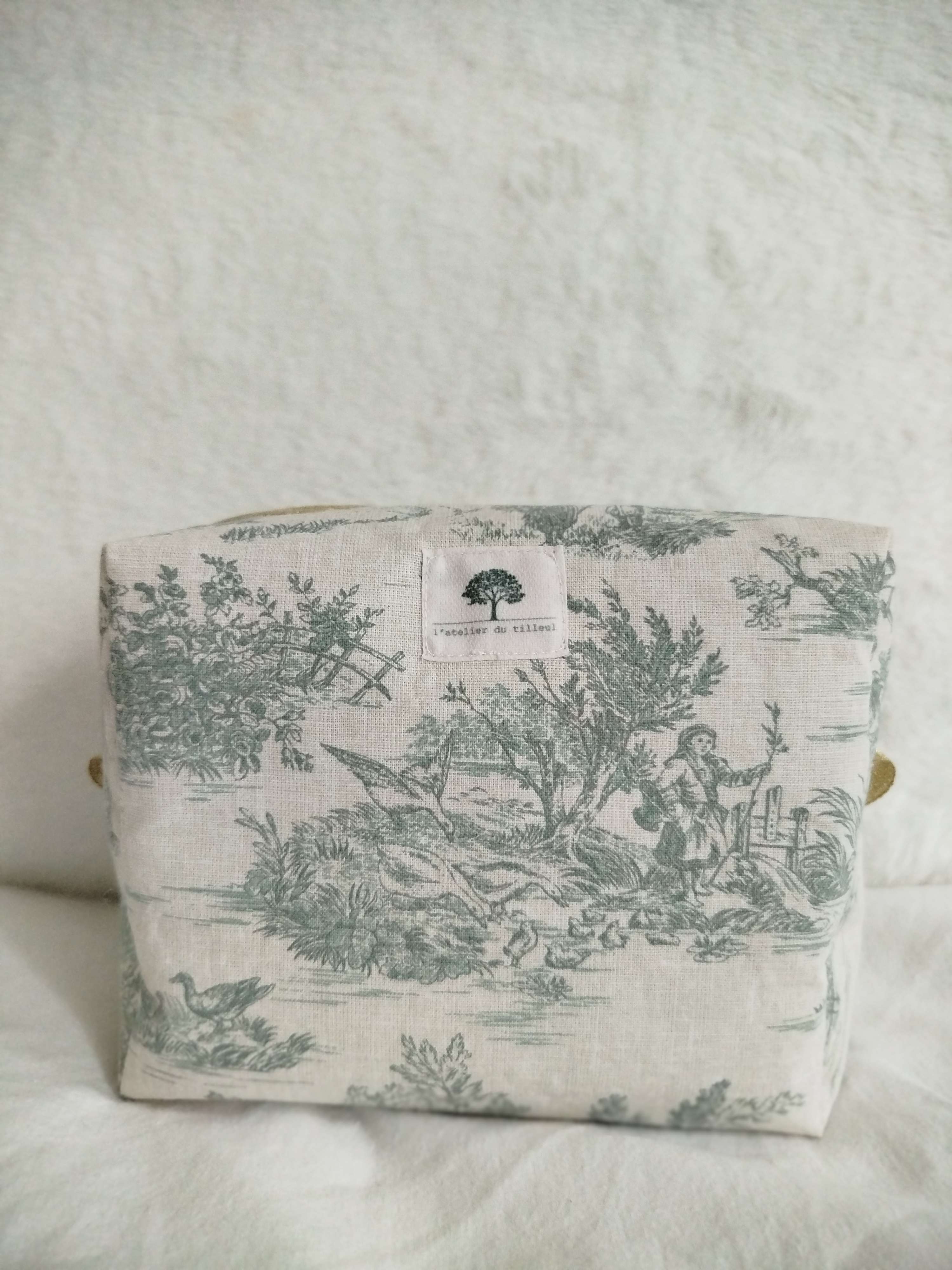 Trousse de Toilette Artisanale - Petit modèle toile de Jouy verte